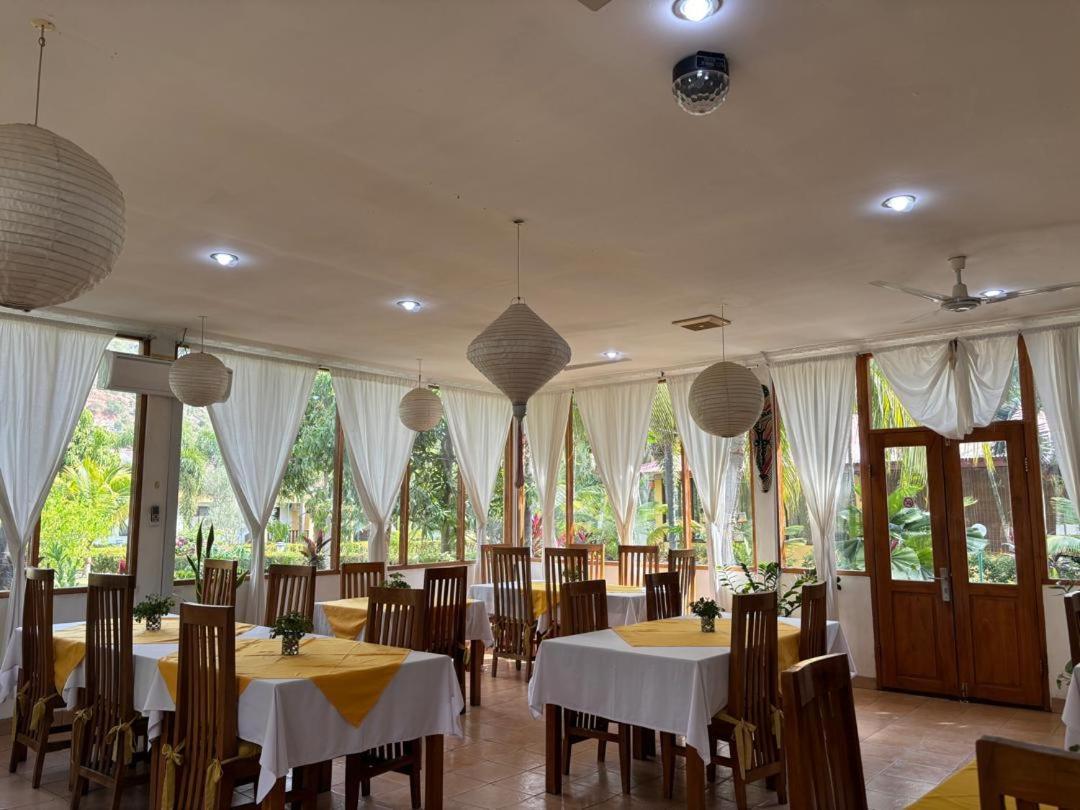 Palm Malinamoc Hotel Dili Kültér fotó