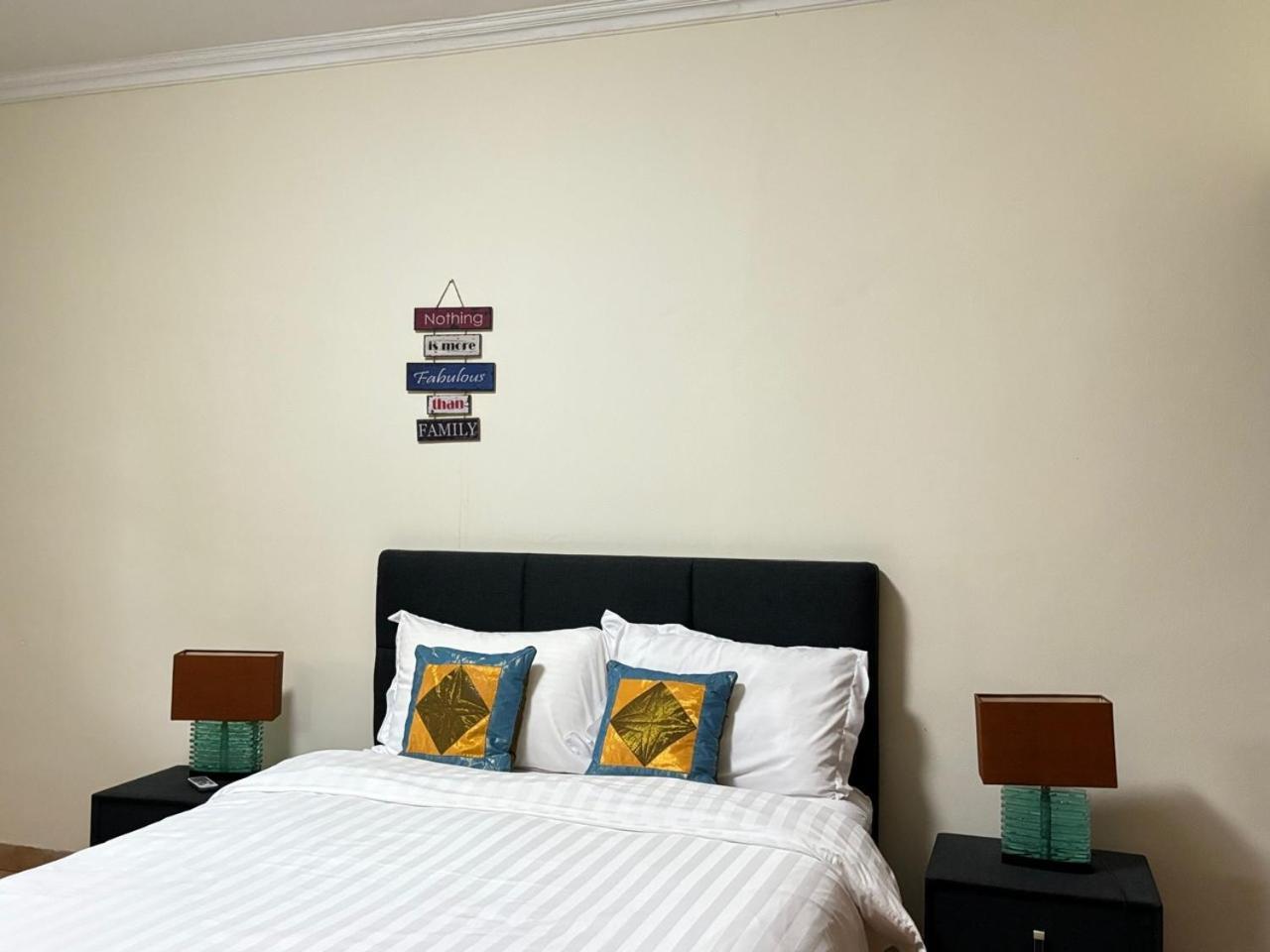 Palm Malinamoc Hotel Dili Kültér fotó