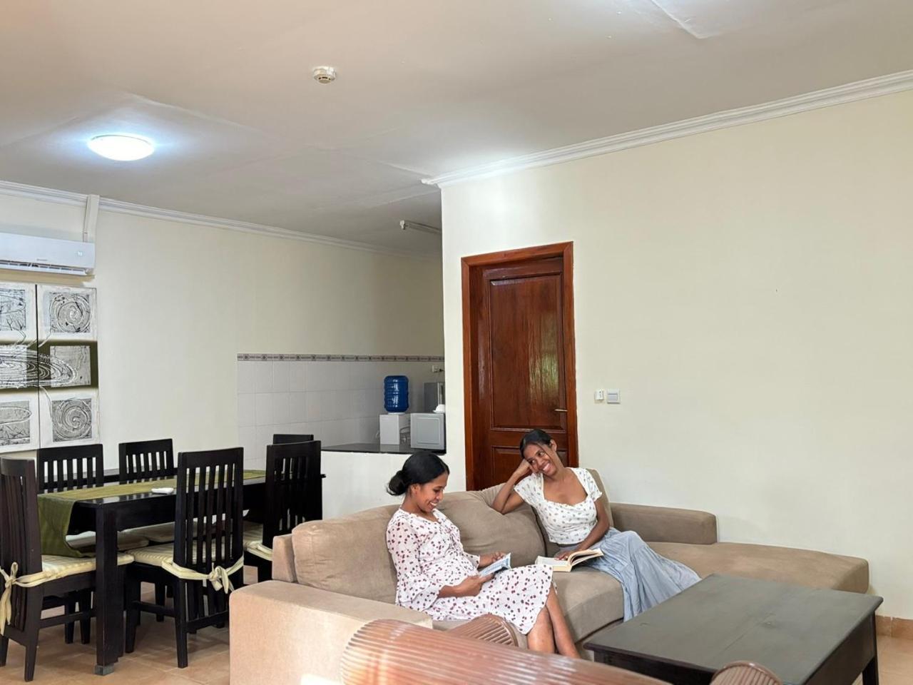 Palm Malinamoc Hotel Dili Kültér fotó