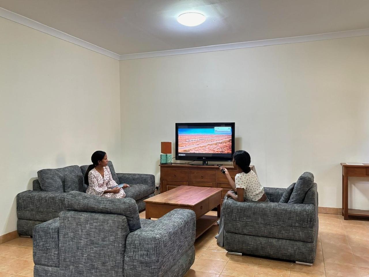 Palm Malinamoc Hotel Dili Kültér fotó